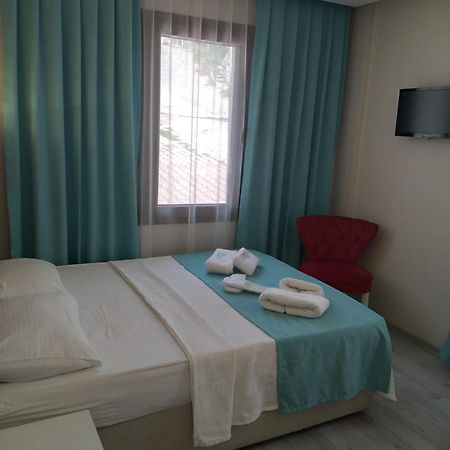 Mavi Liman Otel Çeşme Zewnętrze zdjęcie
